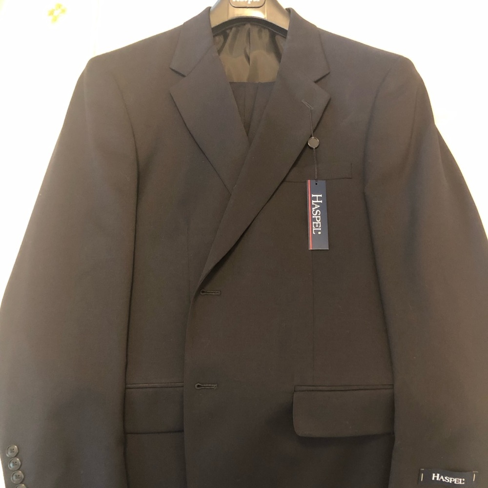 NWT Haspel men’s suit (Navy)